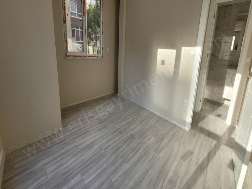 KOZYATAĞI 724 GÜVENLİK YENİ BİNADA YERDEN ISITMALI 75M2 2+1 DAİRE KADIKÖY İSTANBUL