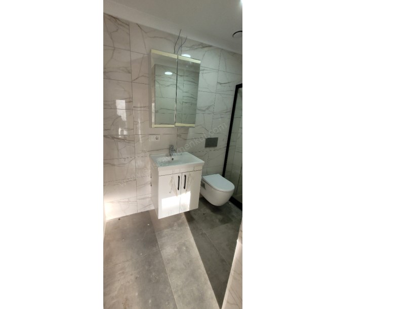 KOZYATAĞI 724 GÜVENLİK YENİ BİNADA YERDEN ISITMALI 75M2 2+1 DAİRE KADIKÖY İSTANBUL
