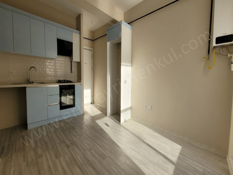 KOZYATAĞI 724 GÜVENLİK YENİ BİNADA YERDEN ISITMALI 75M2 2+1 DAİRE KADIKÖY İSTANBUL
