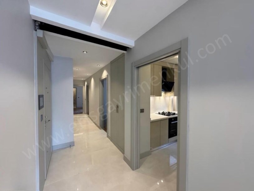 KALAMIŞ  YENİ BİNADA EBEVEYNLİ BALKONLU 105M²NET3+1