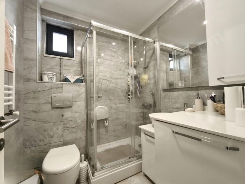 İSTANBUL KADIKÖY Erenköy Marmaya Yakın 2+1 72m2 Net Daire