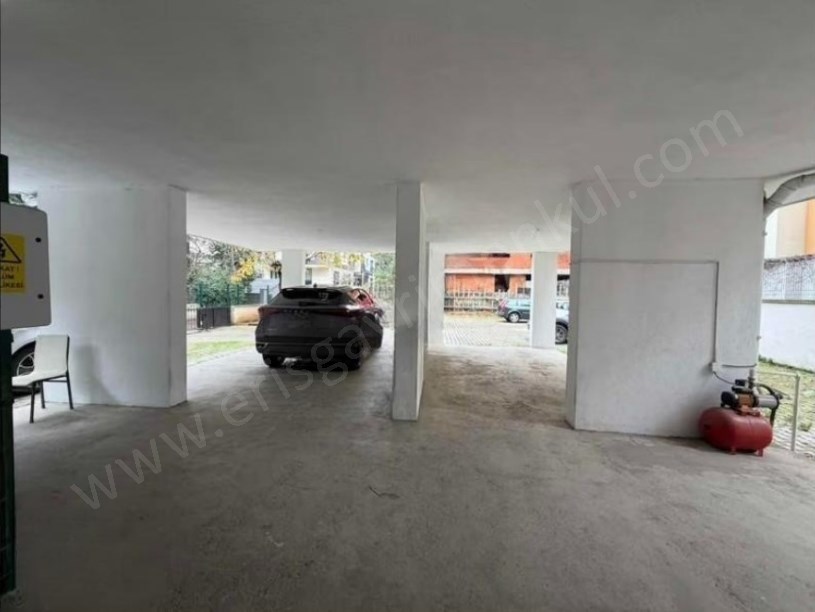 İSTANBUL KADIKÖY ERENKÖY tren istasyonunda SATILIK 3+1