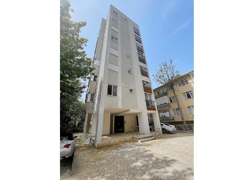 İSTANBUL KADIKÖY Göztepe Marmaraya 3 dk Yürüme Mesafesinde 4+1 Bol Işıklı