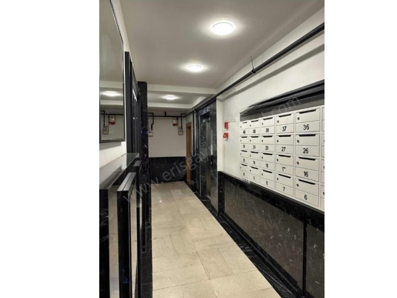 Kadıköy Erenköyde Merkezi Konumda 3+1 95 m² Ferah Daire