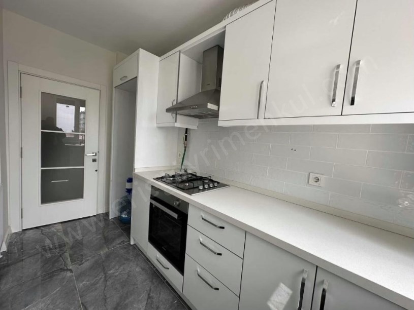 Kadıköy Erenköyde Merkezi Konumda 3+1 95 m² Ferah Daire