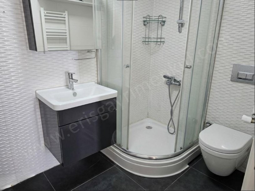 SUADİYE DE MARMARAY DUDULLU METRO YAKINI KOMBİLİ 2+1 DAİRE