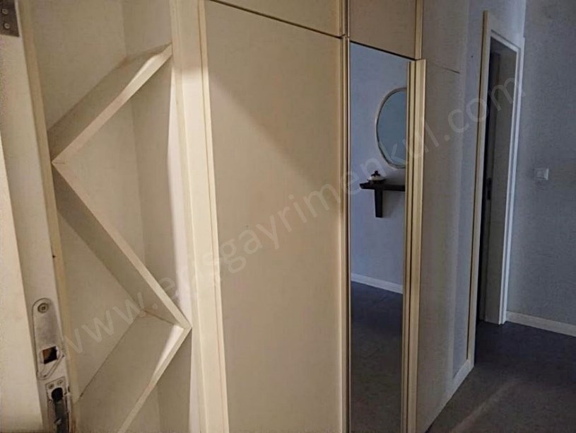 SUADİYE DE MARMARAY DUDULLU METRO YAKINI KOMBİLİ 2+1 DAİRE