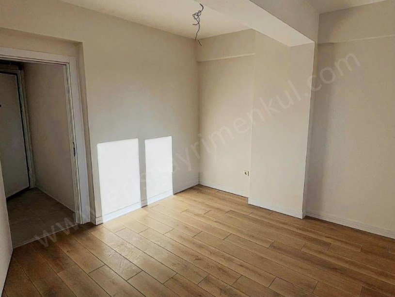 İSTANBUL KADIKÖY Kozyatağında Satılık 60 m2 Net 2+1 Daire
