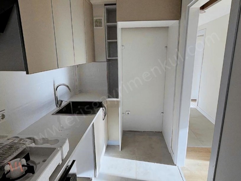 İSTANBUL KADIKÖY Kozyatağında Satılık 60 m2 Net 2+1 Daire