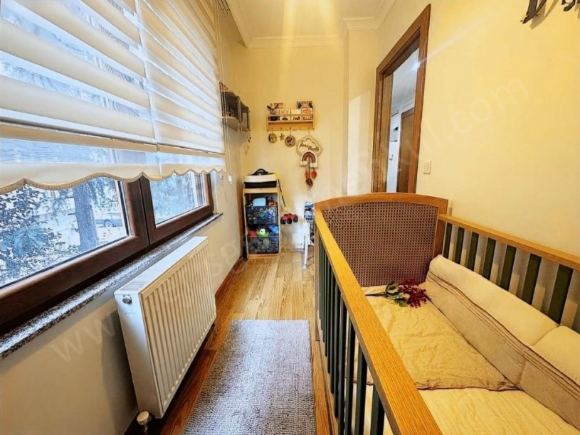 İSTANBUL Kadıköy Kozyatağanda 5.Yıllık Bina Boş 2+1 Balkonlu