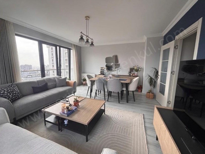 İSTANBUL KADIKÖY Kozyatağında Satılık 2+1, 70m² Net, Tamamiyle Önü Açık Ferah..