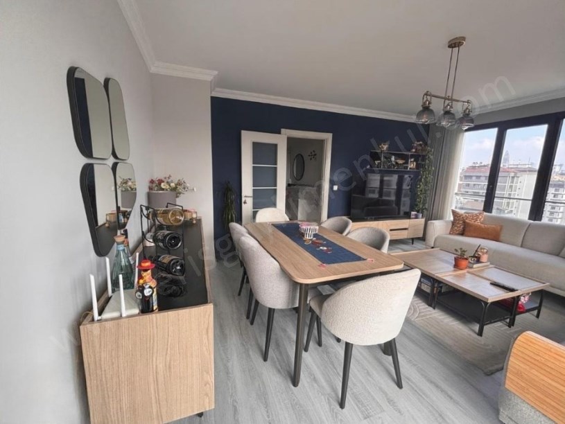 İSTANBUL KADIKÖY Kozyatağında Satılık 2+1, 70m² Net, Tamamiyle Önü Açık Ferah..