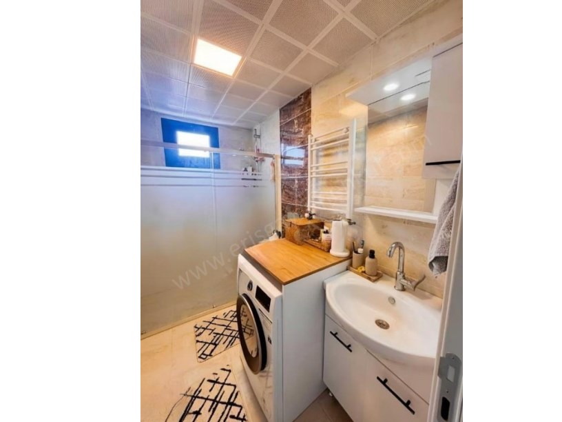 İSTANBUL KADIKÖY Kozyatağında Satılık 2+1, 70m² Net, Tamamiyle Önü Açık Ferah..