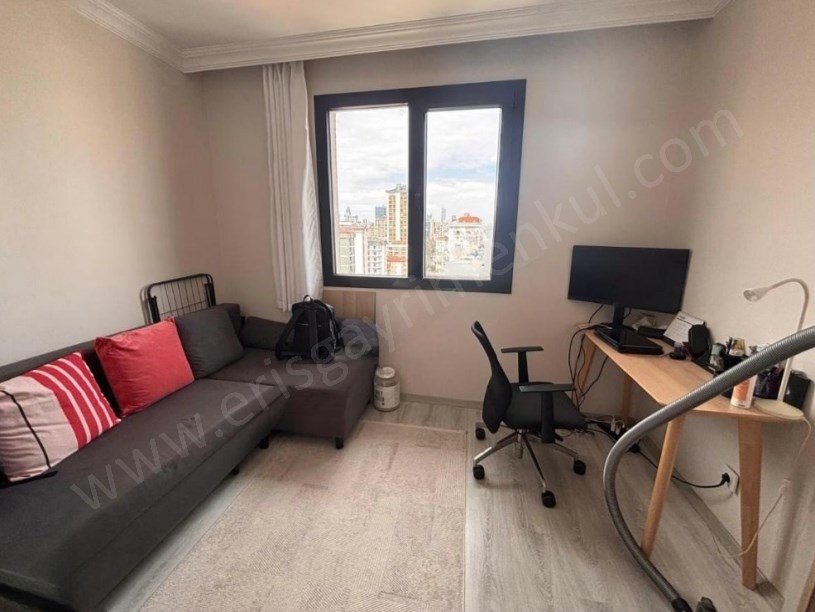 İSTANBUL KADIKÖY KOZYATAĞINDA Deniz Manzaralı, Teraslı, 14. Kat 2+1 Satılık Daire