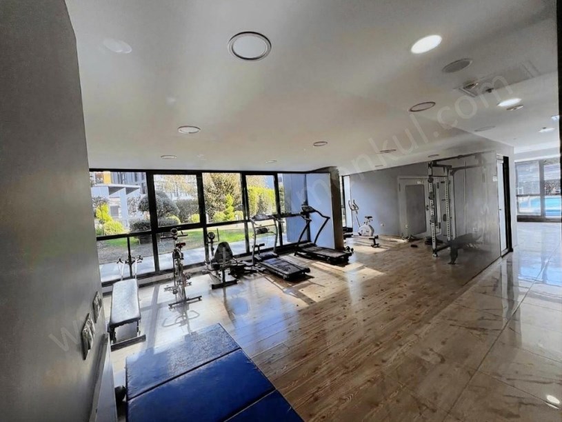 İSTANBUL KADIKÖY Suadiye de  Sitesi içerisinde  ( Boş ) 3+1 Satılık Daire