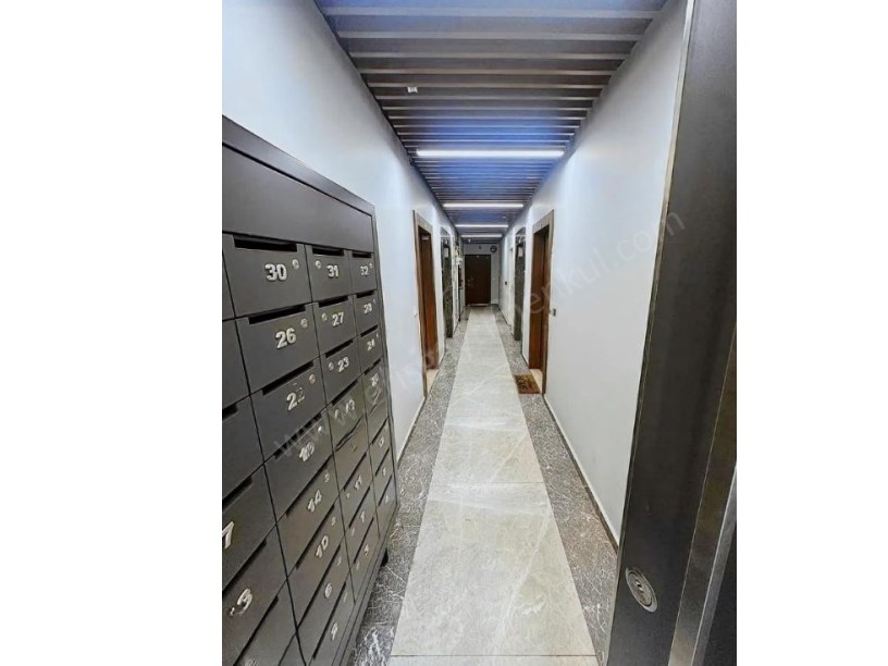 İSTANBUL KADIKÖY  Kozyatağı Kozzy AVMye Yakın 2+1 65 m2 Net