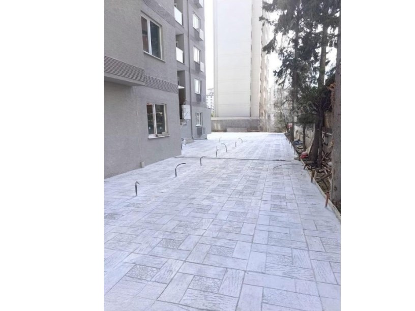 İSTANBUL KADIKÖY KOZYATAĞI BAYAR CAD.  SIFIR BİNADA 3+1 SATILIK