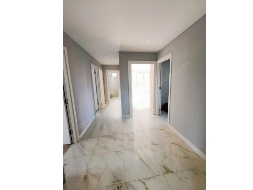 İSTANBUL KADIKÖY KOZYATAĞI BAYAR CAD.  SIFIR BİNADA 3+1 SATILIK