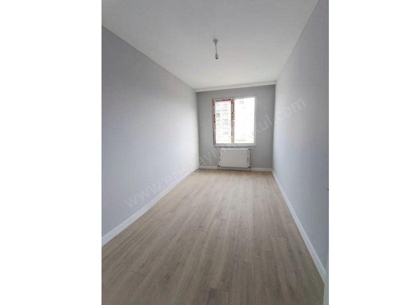 İSTANBUL KADIKÖY KOZYATAĞI BAYAR CAD.  SIFIR BİNADA 3+1 SATILIK