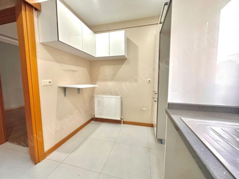 İSTANBUL KADIKÖY KOZYATAĞI 19 MAYISTA MERKEZİ KONUMDA SATILIK DAİRE