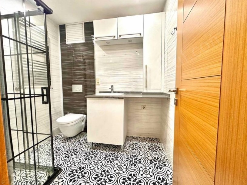 İSTANBUL KADIKÖY KOZYATAĞI 19 MAYISTA MERKEZİ KONUMDA SATILIK DAİRE