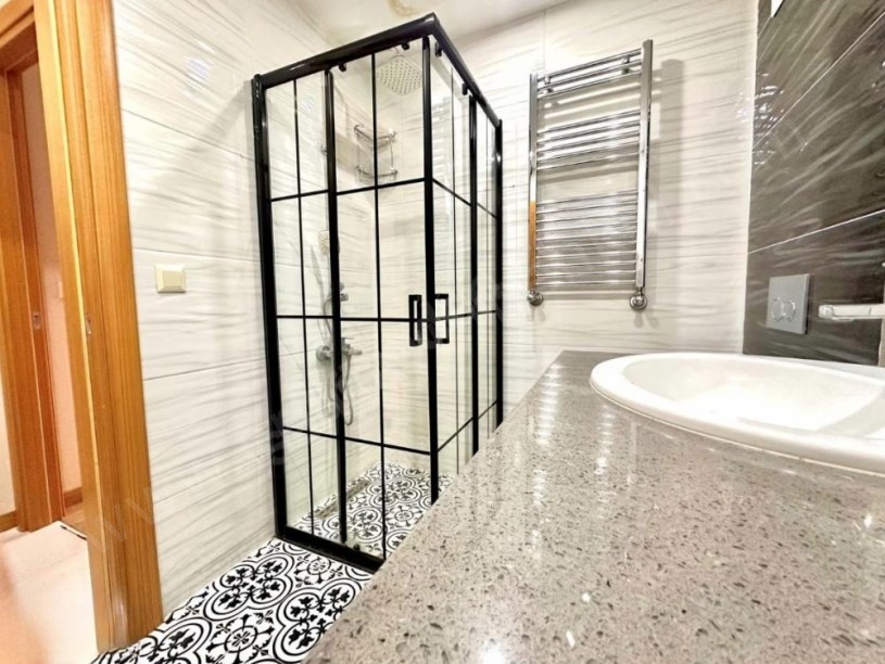 İSTANBUL KADIKÖY KOZYATAĞI 19 MAYISTA MERKEZİ KONUMDA SATILIK DAİRE