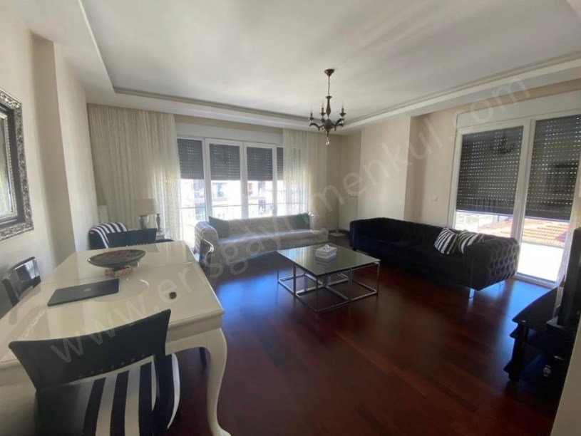 İSTANBUL KADIKÖY Erenköy Marmaray Yakını, 135m² 3+1 Ebeveyn Banyolu Satılık Daire