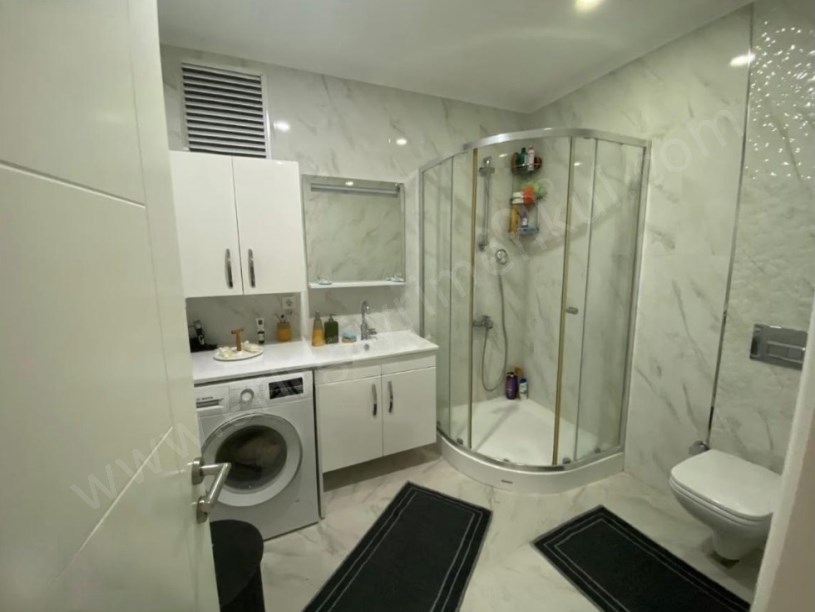 İSTANBUL KADIKÖY Erenköy Marmaray Yakını, 135m² 3+1 Ebeveyn Banyolu Satılık Daire