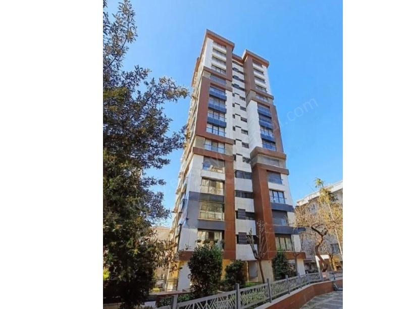 İSTANBUL KADIKÖY GÖZTEPE  3+1 GENİŞ BALKONLU SATILIK DAİRE