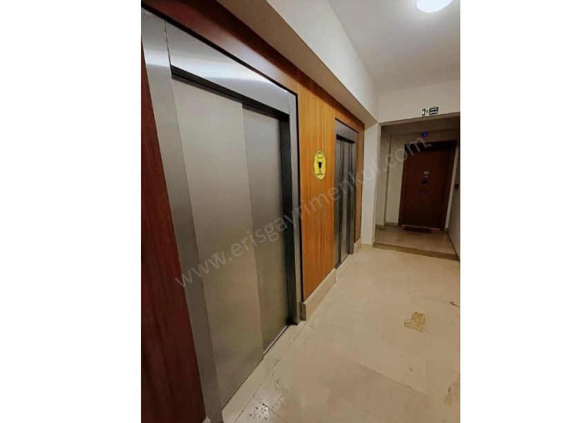 İSTANBUL KADIKÖY GÖZTEPE  3+1 GENİŞ BALKONLU SATILIK DAİRE