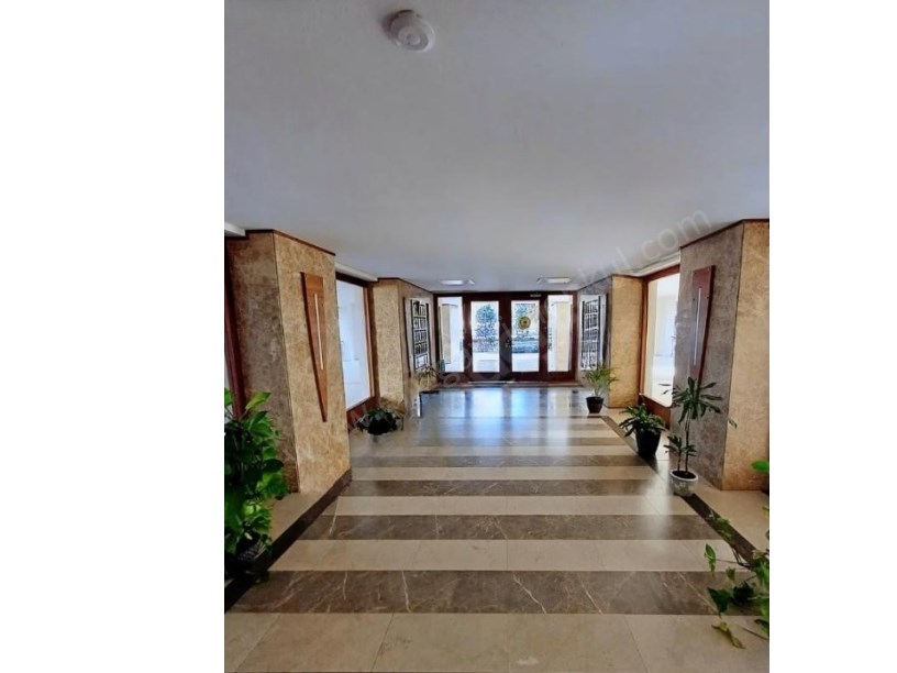 İSTANBUL KADIKÖY GÖZTEPE  3+1 GENİŞ BALKONLU SATILIK DAİRE