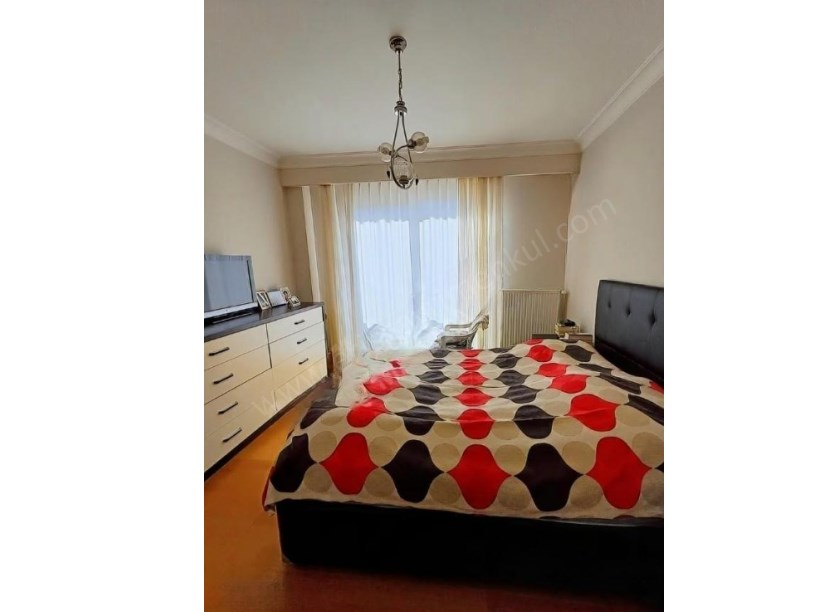 İSTANBUL KADIKÖY GÖZTEPE  3+1 GENİŞ BALKONLU SATILIK DAİRE