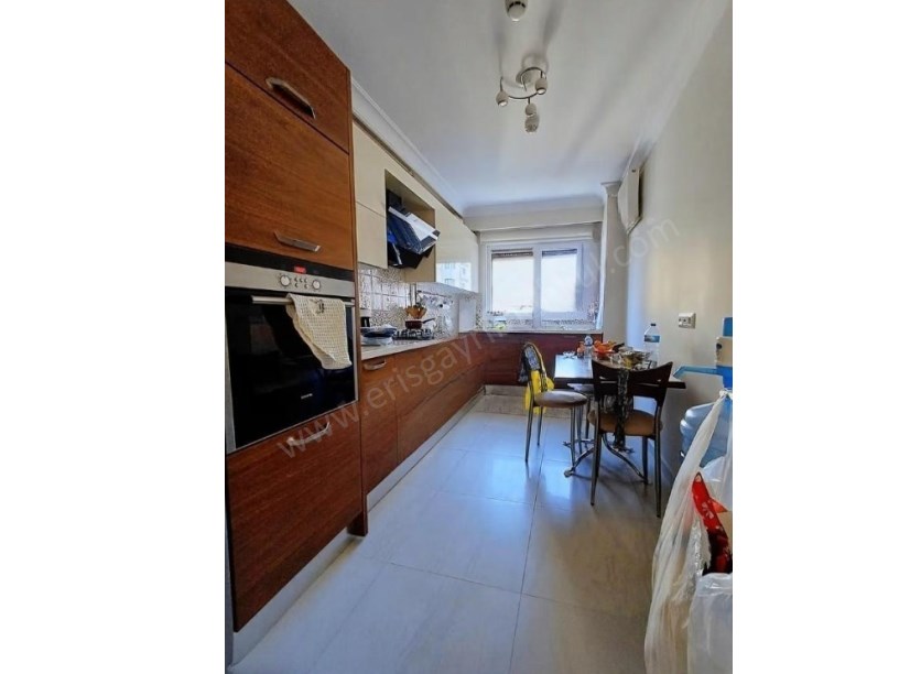 İSTANBUL KADIKÖY GÖZTEPE  3+1 GENİŞ BALKONLU SATILIK DAİRE