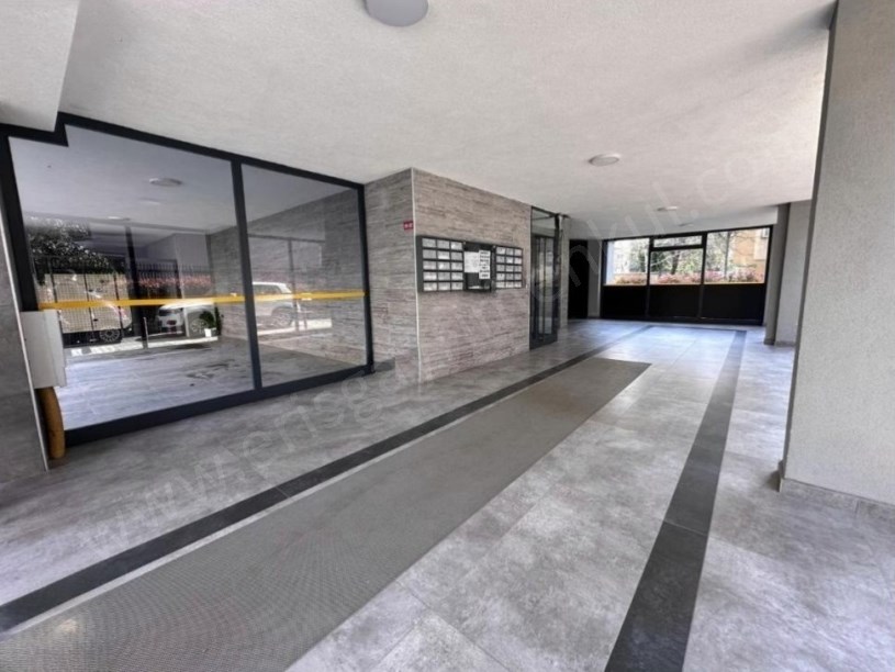 İSTANBUL KADIKÖY SUADİYE FERİDE GEÇİTİNDE 95m2 2+1 BALKONLU ULTRA LÜKS