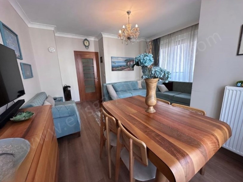 İSTANBUL KADIKÖY SUADİYE FERİDE GEÇİTİNDE 95m2 2+1 BALKONLU ULTRA LÜKS