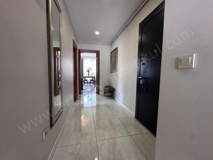 İSTANBUL KADIKÖY SUADİYE FERİDE GEÇİTİNDE 95m2 2+1 BALKONLU ULTRA LÜKS