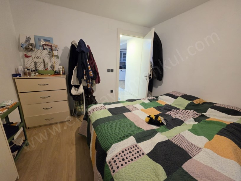 ACIBADEMİN MERKEZİ KONUMUNDA TERASLI DUBLEKS 2+1 ÇİFT BANYOLU