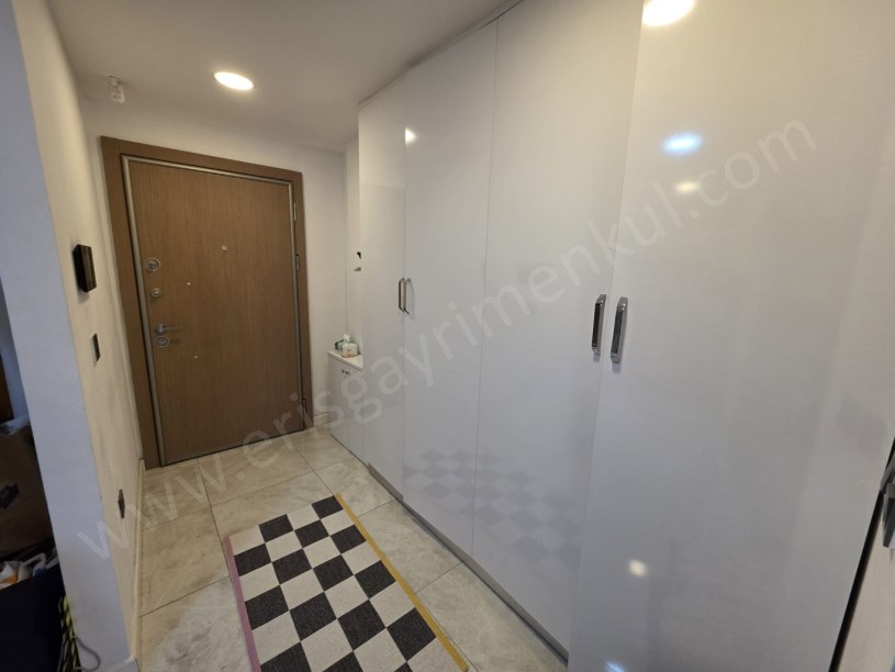 ACIBADEMİN MERKEZİ KONUMUNDA TERASLI DUBLEKS 2+1 ÇİFT BANYOLU