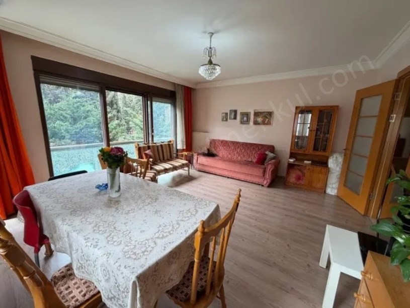 İSTANBUL KADIKÖY SATILIK 3+1 SAHRAYICEDİT METRO YANI 11 YAŞ ARAKAT BALKON OTOPARK