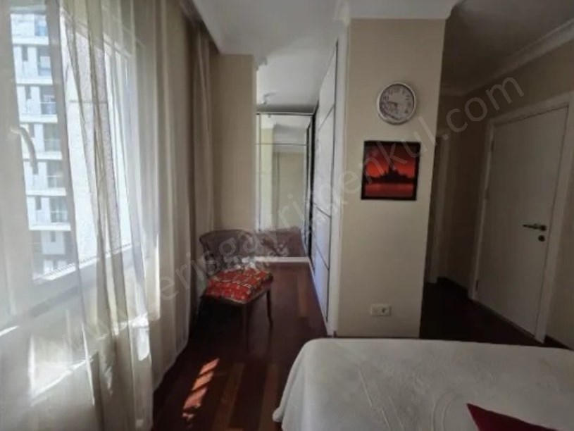 İSTANBUL KADIKÖY Caddebostan Bağdat Caddesine 8.Binada Satılık Daire
