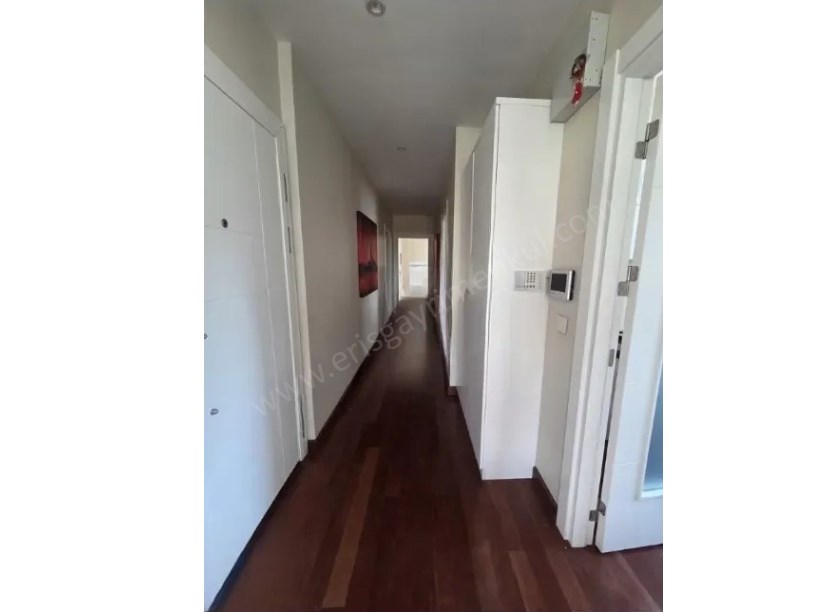 İSTANBUL KADIKÖY Caddebostan Bağdat Caddesine 8.Binada Satılık Daire