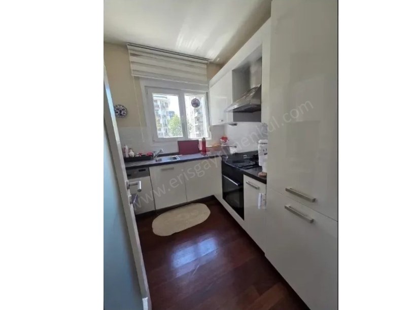 İSTANBUL KADIKÖY Caddebostan Bağdat Caddesine 8.Binada Satılık Daire