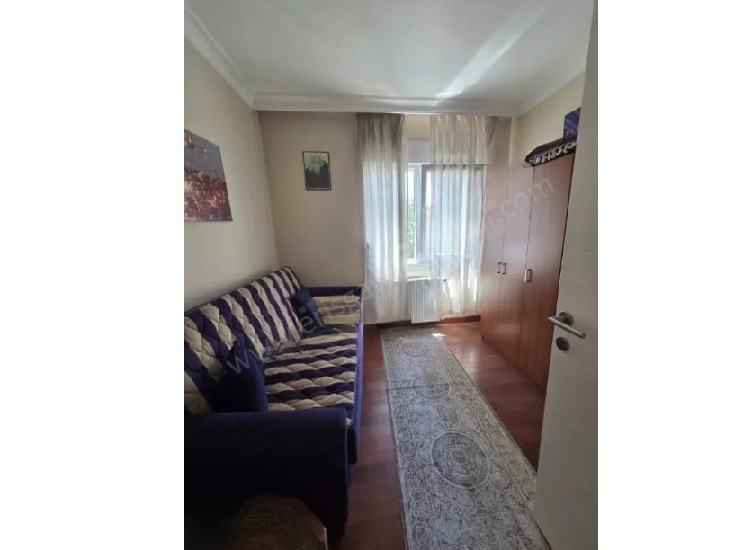 İSTANBUL KADIKÖY Caddebostan Bağdat Caddesine 8.Binada Satılık Daire
