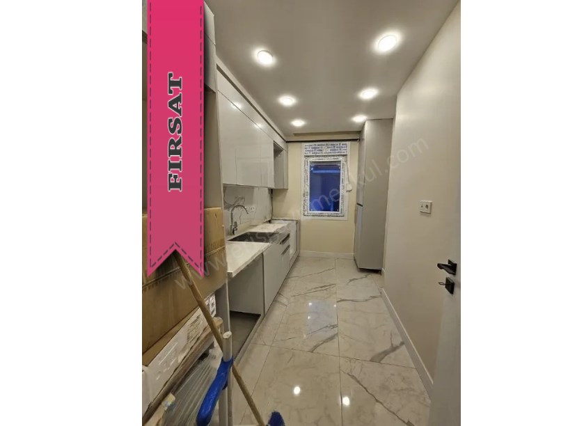 İSKANLI ASANSÖRLÜ KAPALI OTOPARKLI SIFIR BİNADA TERASLI 4+2 DUBLEX DAİRE MALTEPE İSTANBUL