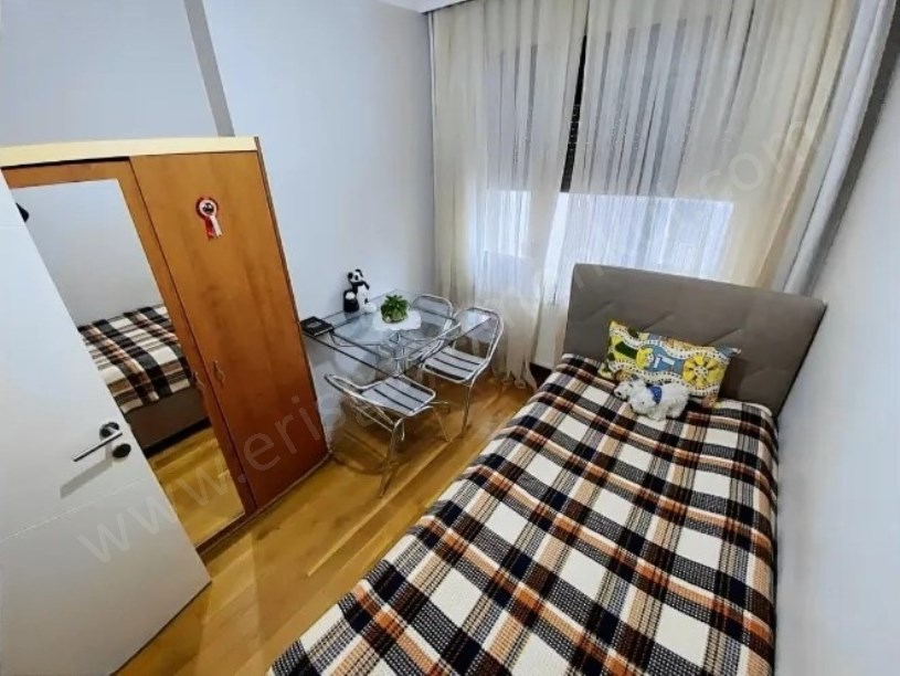  KOZYATAĞINDA HAVUZLU BALKONLU PRESTİJLİ  3+1 SATILIK FIRSAT DAİRE 