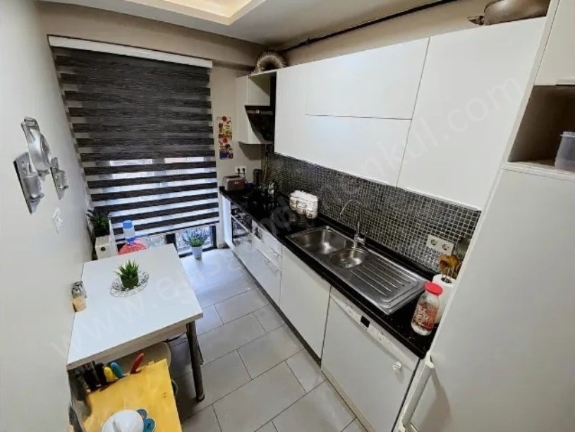  KOZYATAĞINDA HAVUZLU BALKONLU PRESTİJLİ  3+1 SATILIK FIRSAT DAİRE 