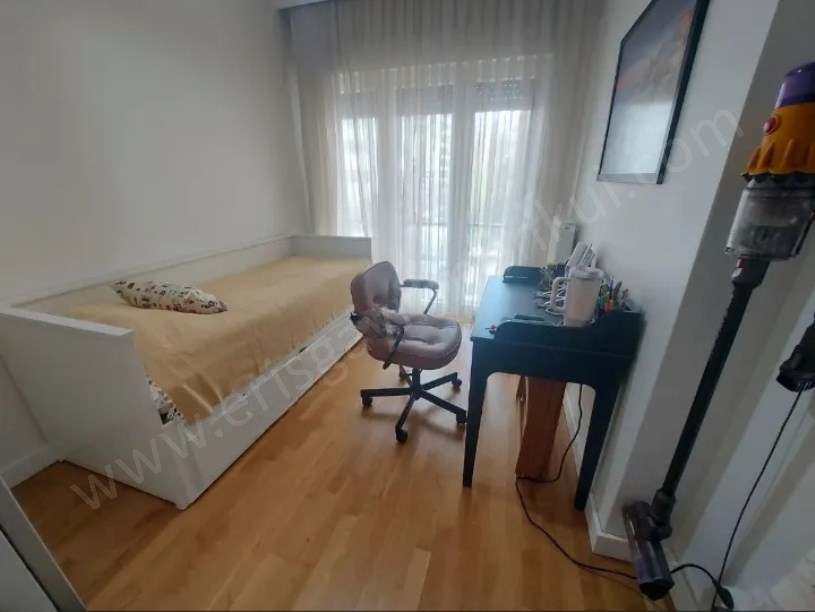 19 MAYIS MAH. DE KOZZY AVM YAKINI ISI PAY ÖLÇERLİ 125 M2 3+1 DAİRE