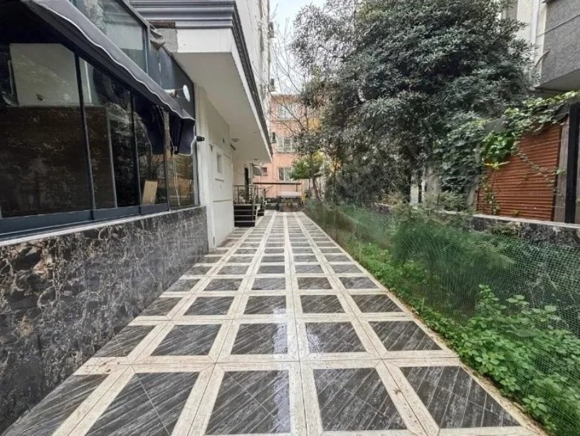 İSTANBUL KADIKÖY SUADİYEDE SATILIK 6 YILLIK İSKANLI BALKONLU TAŞINMAYA HAZIR 2+1
