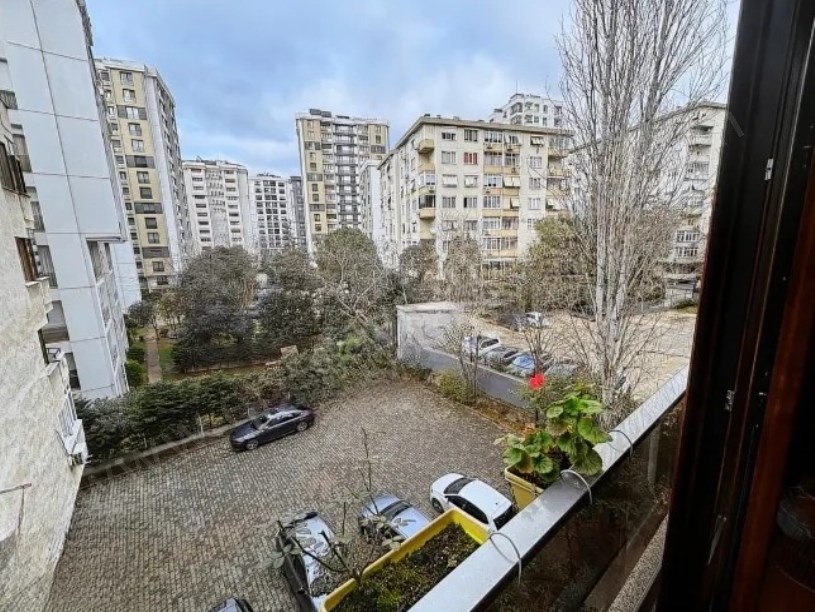 İSTANBUL KADIKÖY Suadiye  Caddeye Yürüyerek 10 Dk, Satılık 3+1