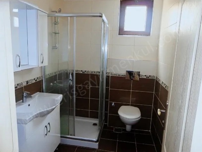 İSTANBUL KADIKÖY ZİRVEDEN BOSTANCIDA METROYA YAKIN 2+1 85 M2 NET SATILIK DAİRE